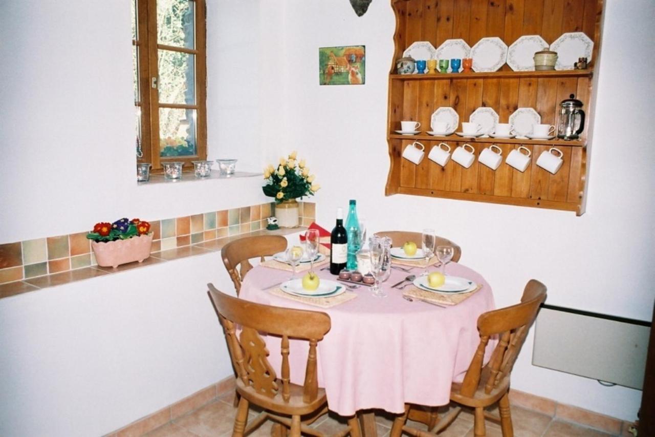 Beautiful 3-Bed Cottage In Passais-Villages Saint-Simeon  Ngoại thất bức ảnh